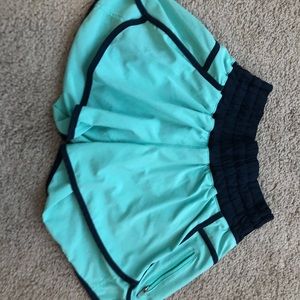 Lululemon shorts lightly worn—built in liner